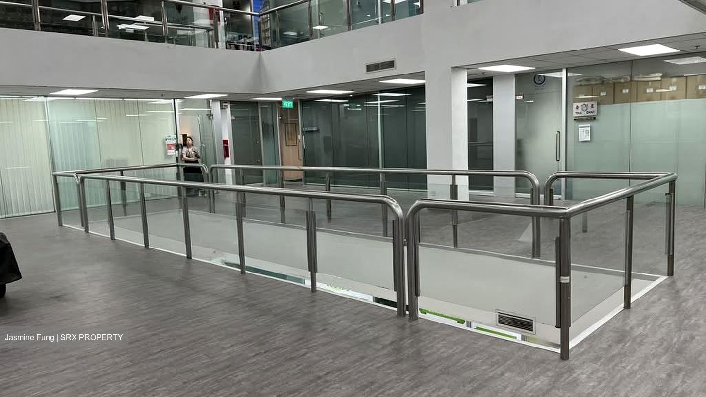 North Bridge Centre (D7), Office #566766641